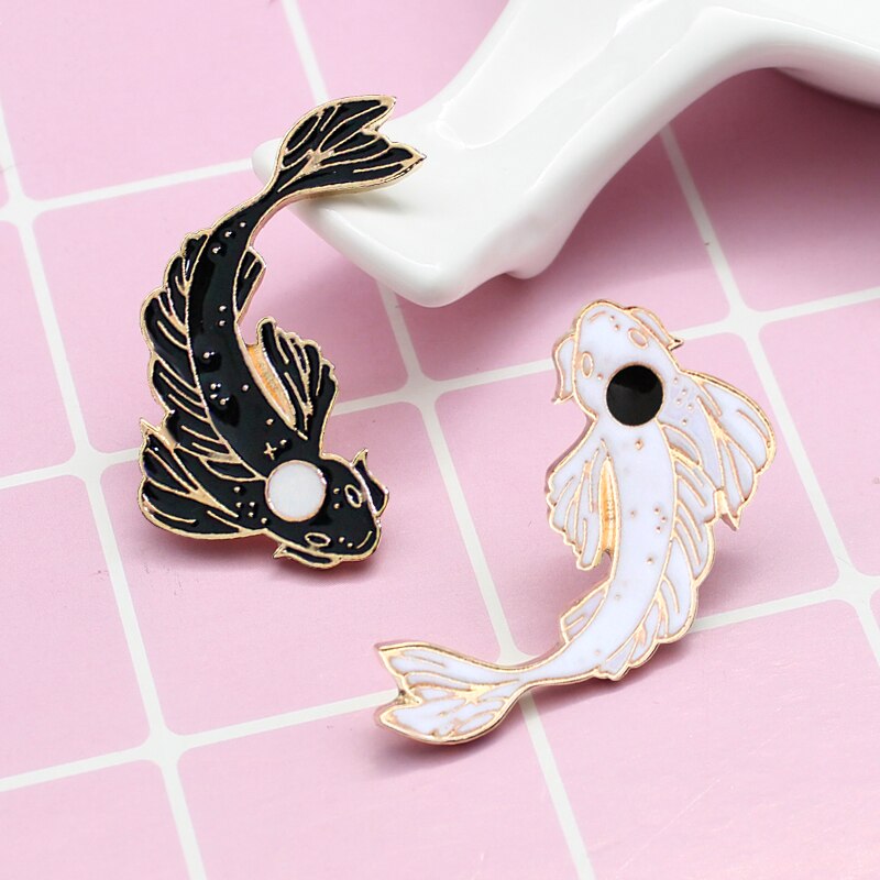 Pink/White/Black Koi Brooch Cute Goldfish Enamel Pin Denim Lapel Fish BadgeFamily Kid Blessing Gifts Friends Personality Jewelry