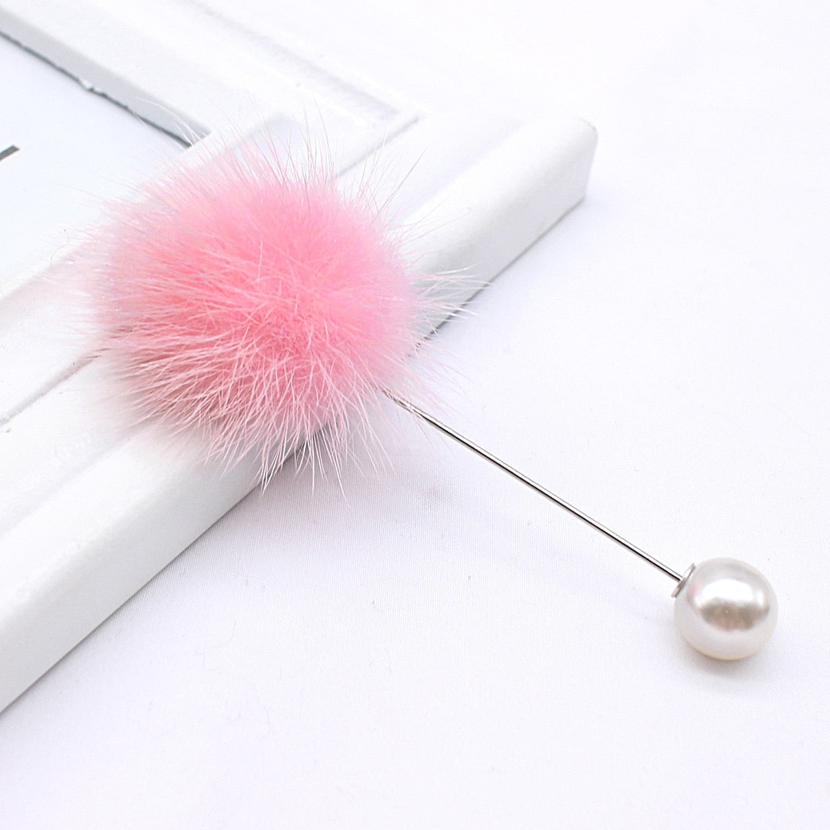 Fluffy Pearl Pin Brooches