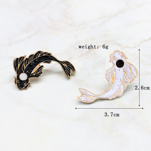 Pink/White/Black Koi Brooch Cute Goldfish Enamel Pin Denim Lapel Fish BadgeFamily Kid Blessing Gifts Friends Personality Jewelry