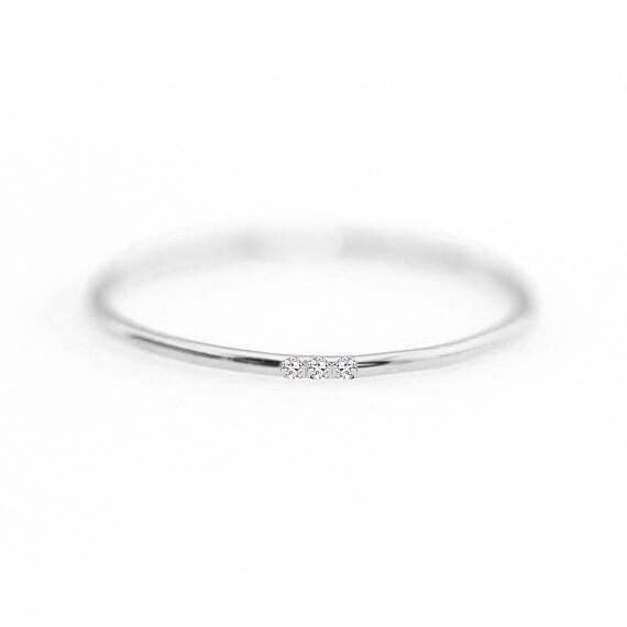 Thin Finger Ring 