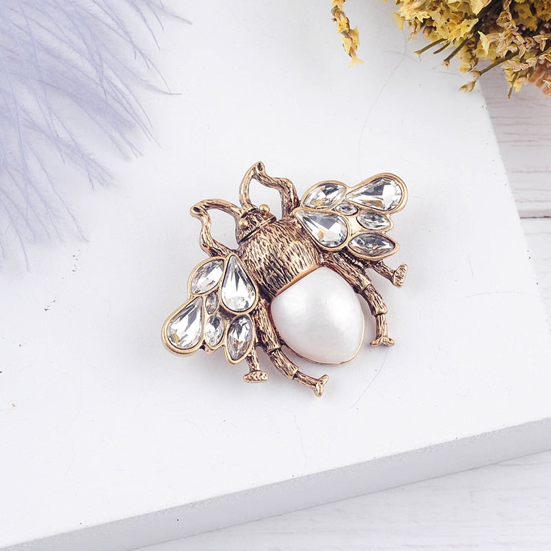 Bohemia  New Tendency Fashion Imitation Pearls Red/White Color Glass Bee Insect Brooch For Women Statement Jewelry Wholesale